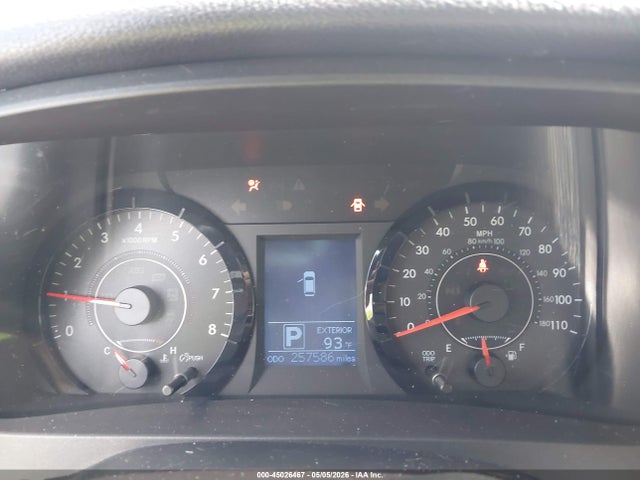 Toyota Sienna Le 8 Passenger
