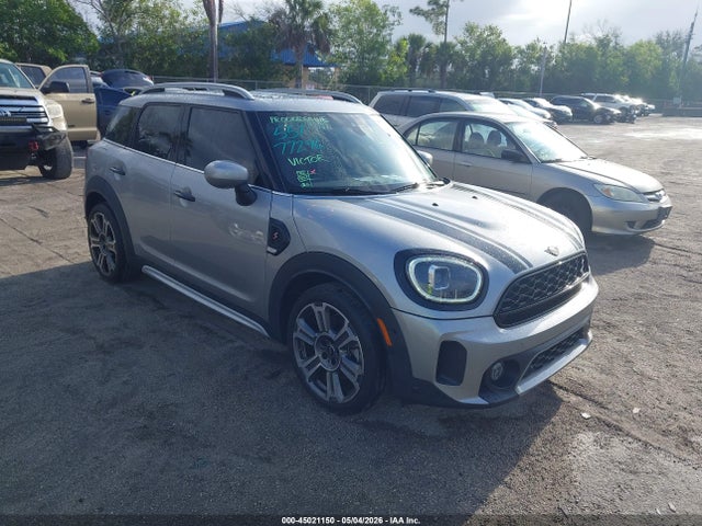 Salvage MINI Countryman Image