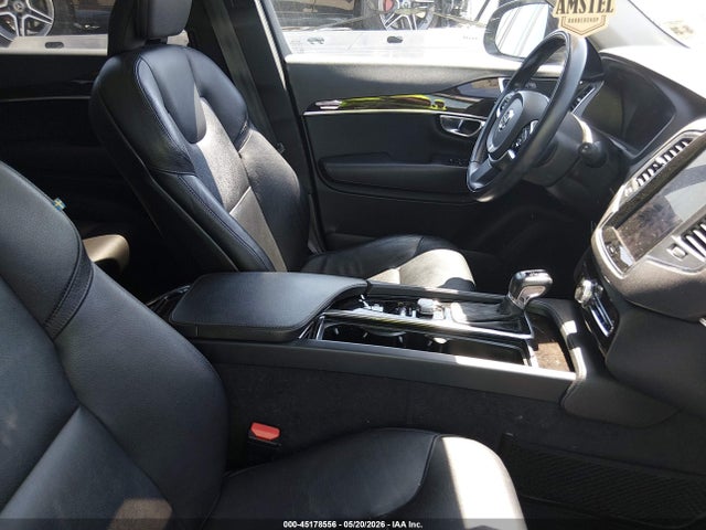 Volvo XC90 T6 Momentum