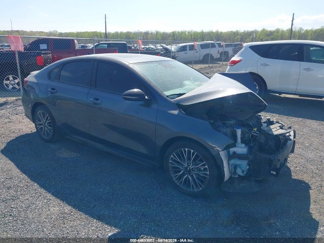 Salvage Kia Forte Image