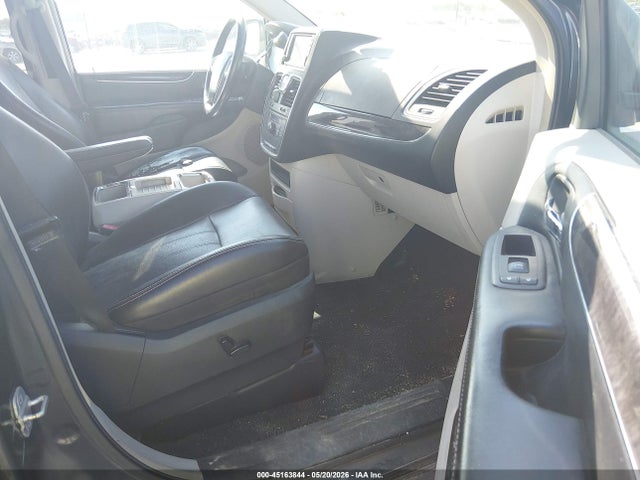 Chrysler Town & Country Touring-l