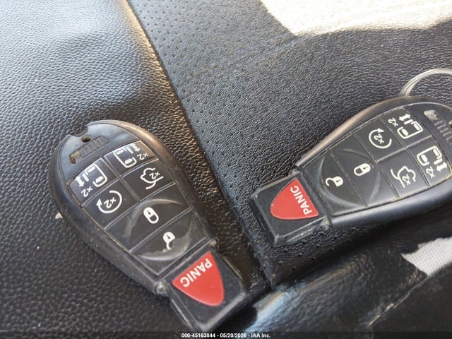 Chrysler Town & Country Touring-l