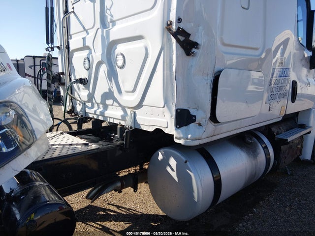Freightliner Cascadia 125