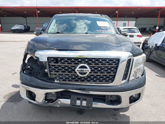 Nissan Titan Sv