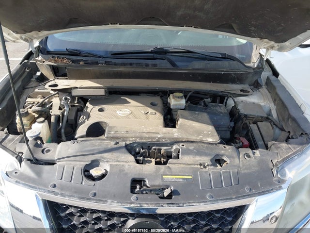 Nissan Pathfinder Platinum