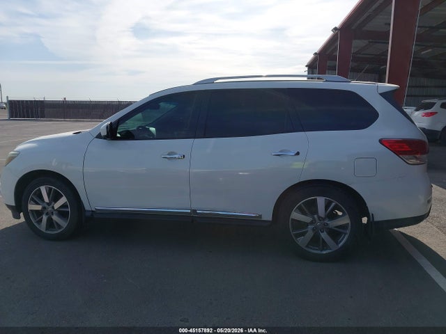 Nissan Pathfinder Platinum