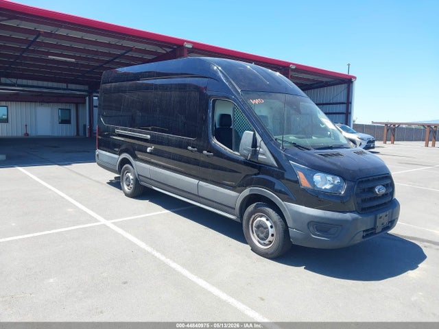 Salvage Ford Transit Image