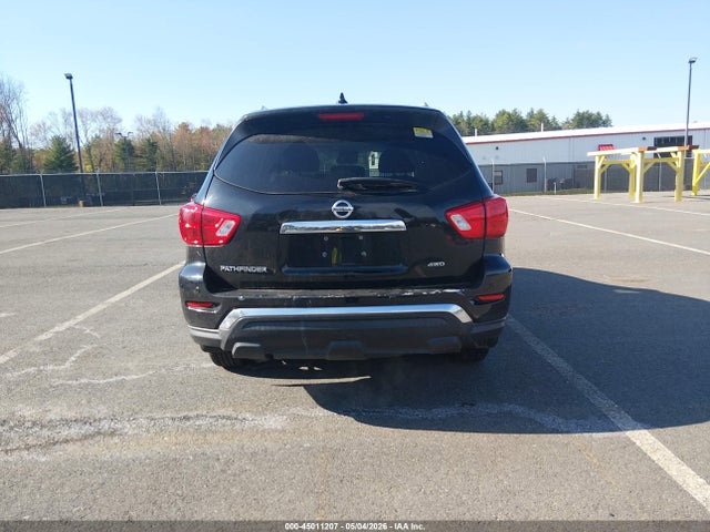 Nissan Pathfinder S