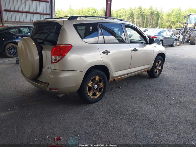 Toyota RAV4 Base V6