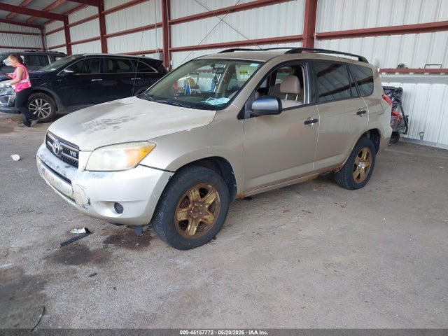 Toyota RAV4 Base V6