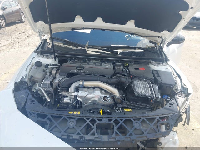 Mercedes-Benz Cla-class 4matic