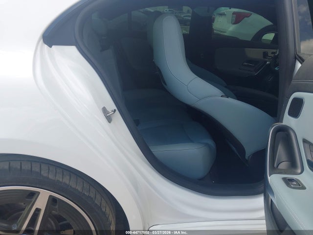 Mercedes-Benz Cla-class 4matic