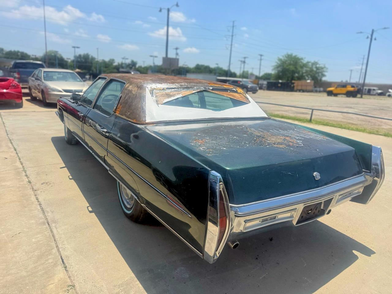 Cadillac Fleetwood Brougham