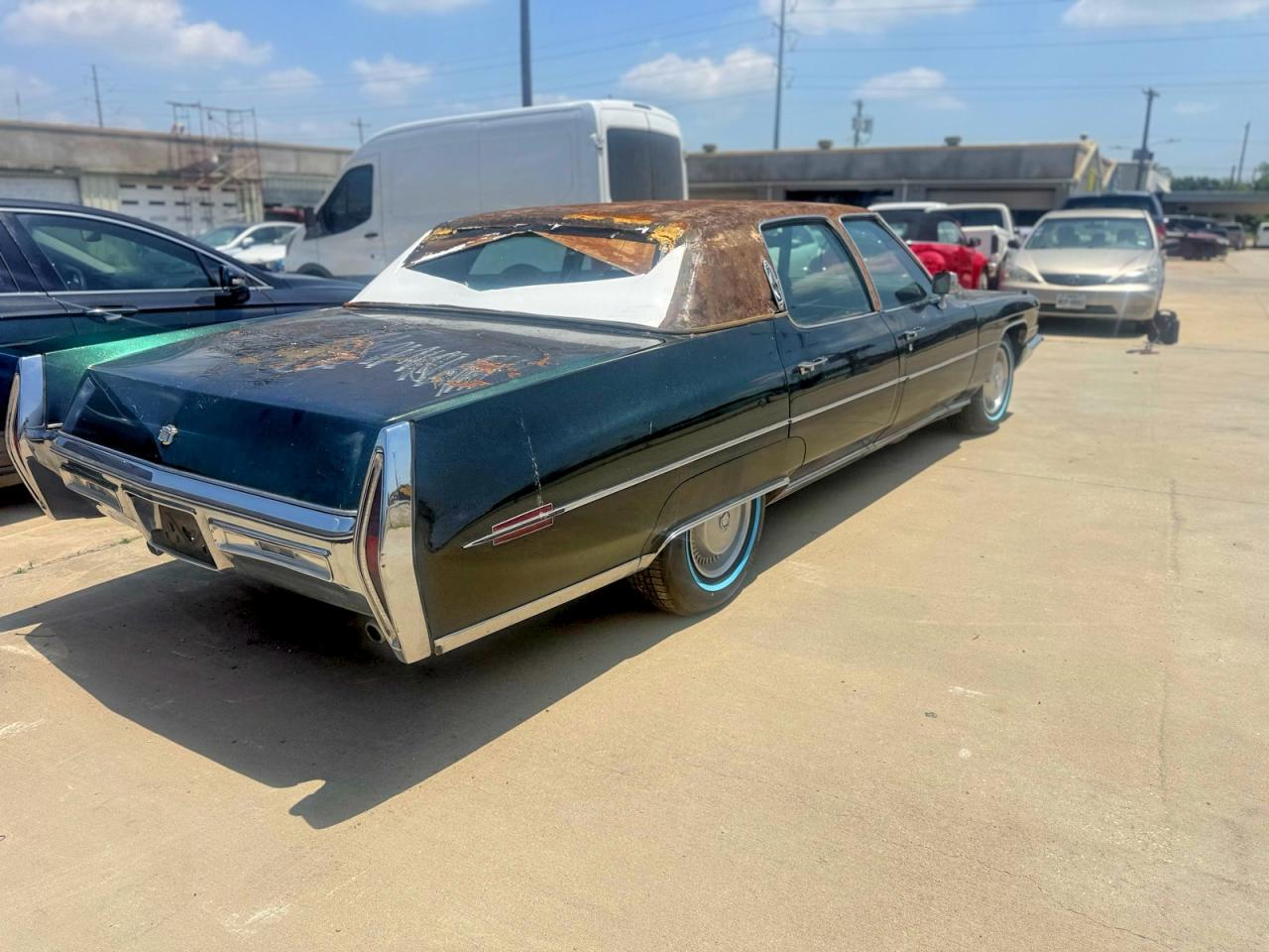 Cadillac Fleetwood Brougham