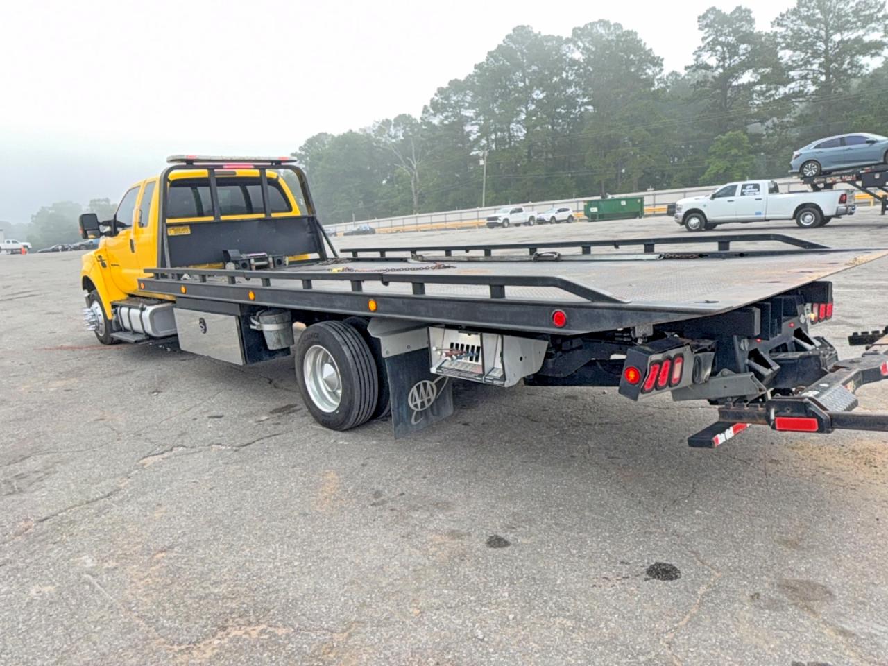 Ford F-650 Super Duty