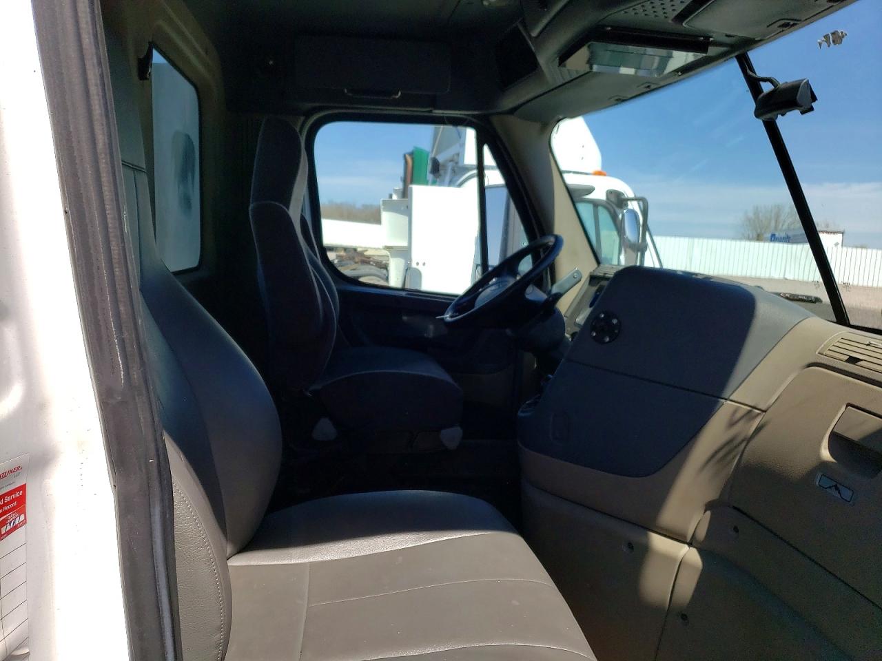 Freightliner Cascadia 125