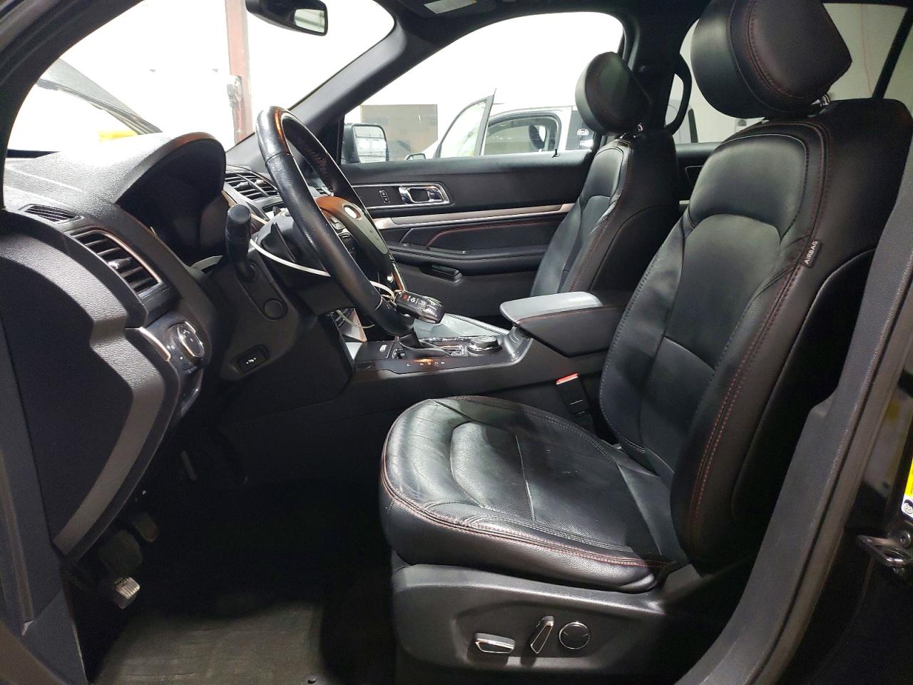 Ford Explorer Sport