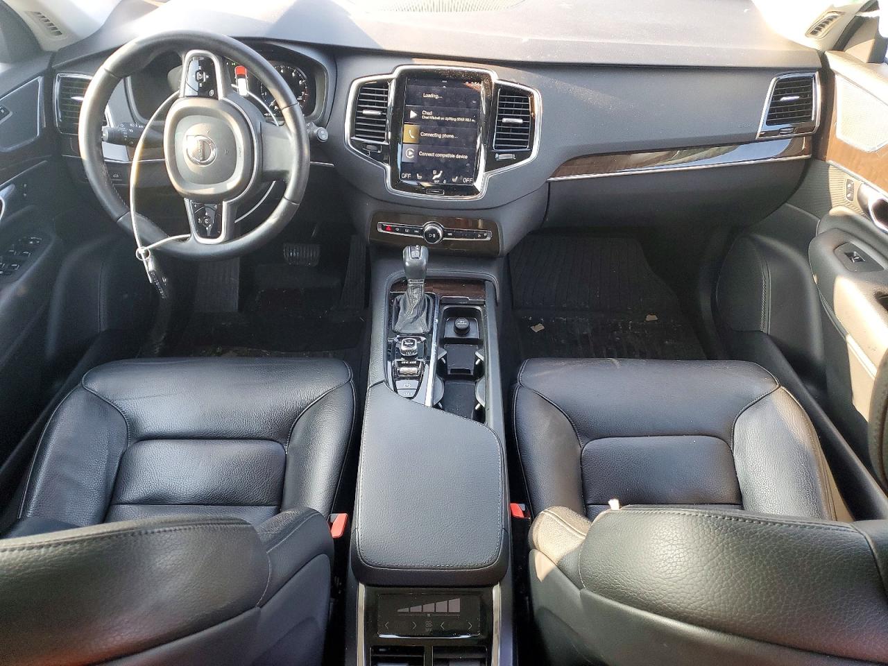 Volvo XC90 T6