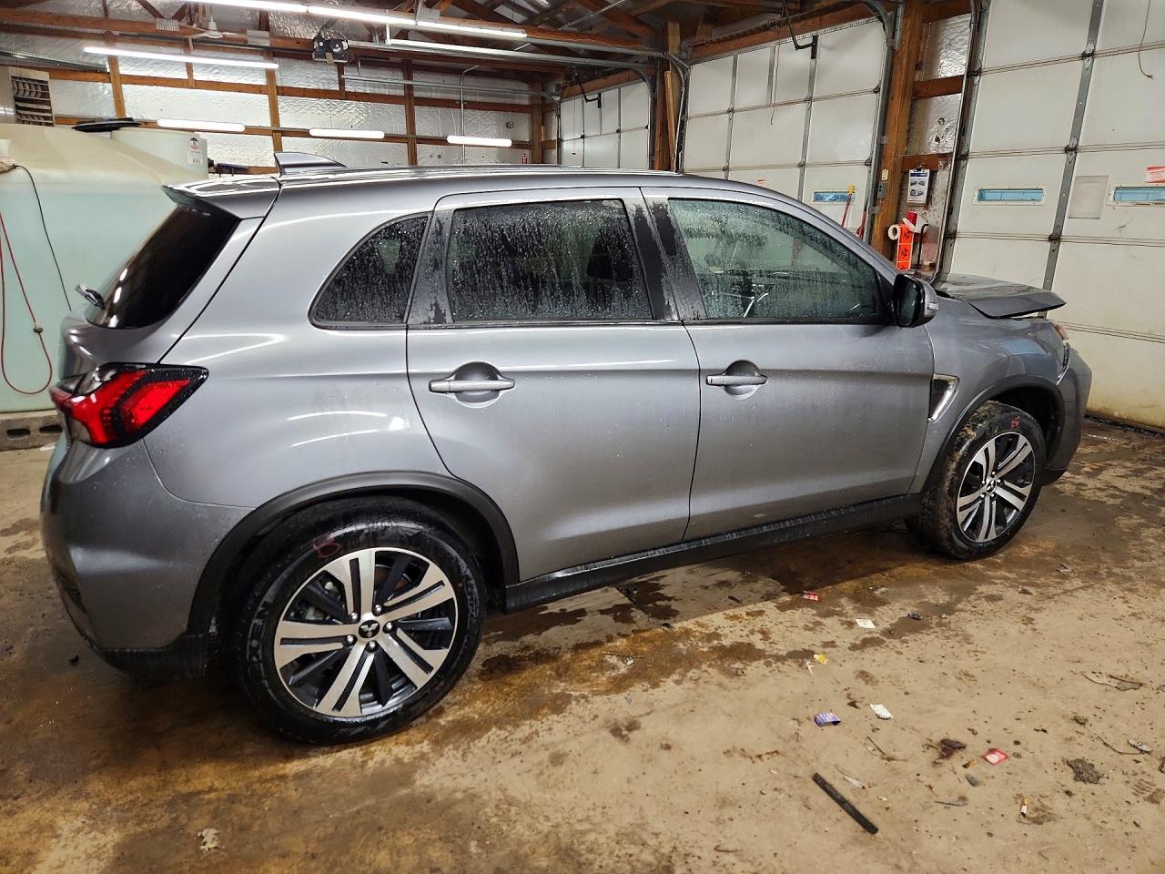 Mitsubishi Outlander S