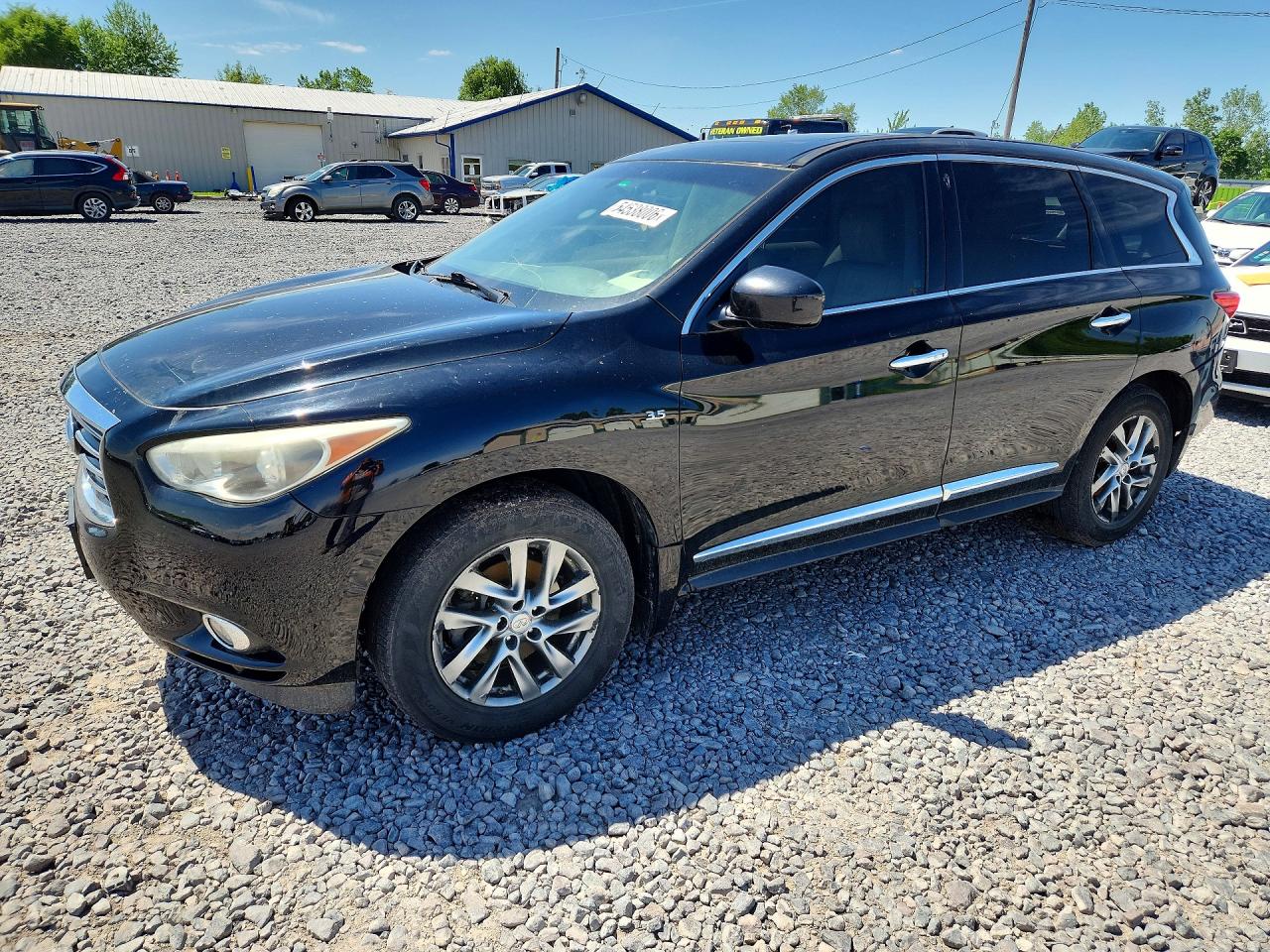 Salvage INFINITI Qx Image