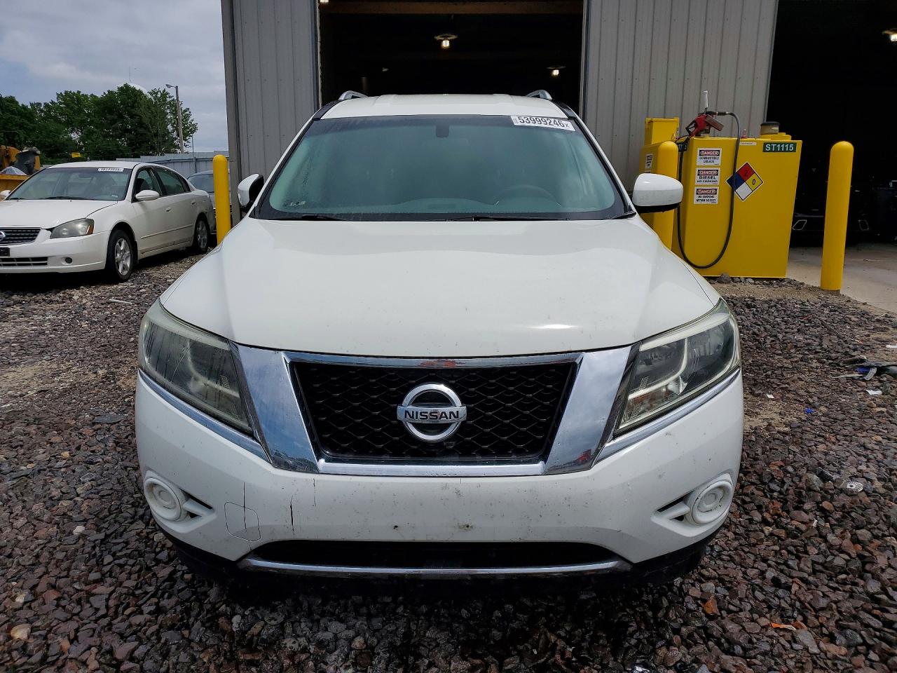 Nissan Pathfinder S