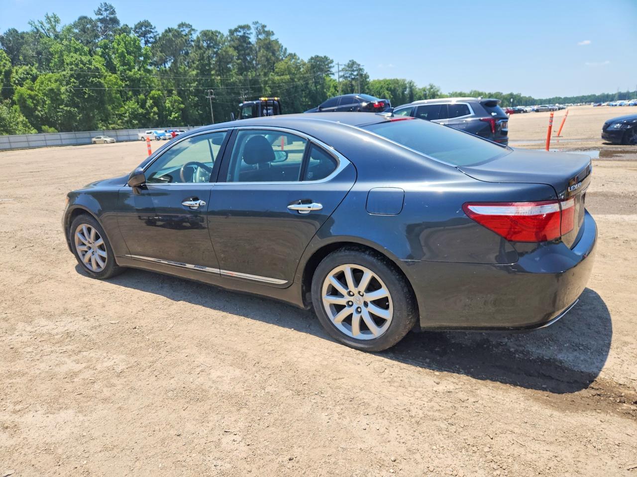 Lexus LS 460