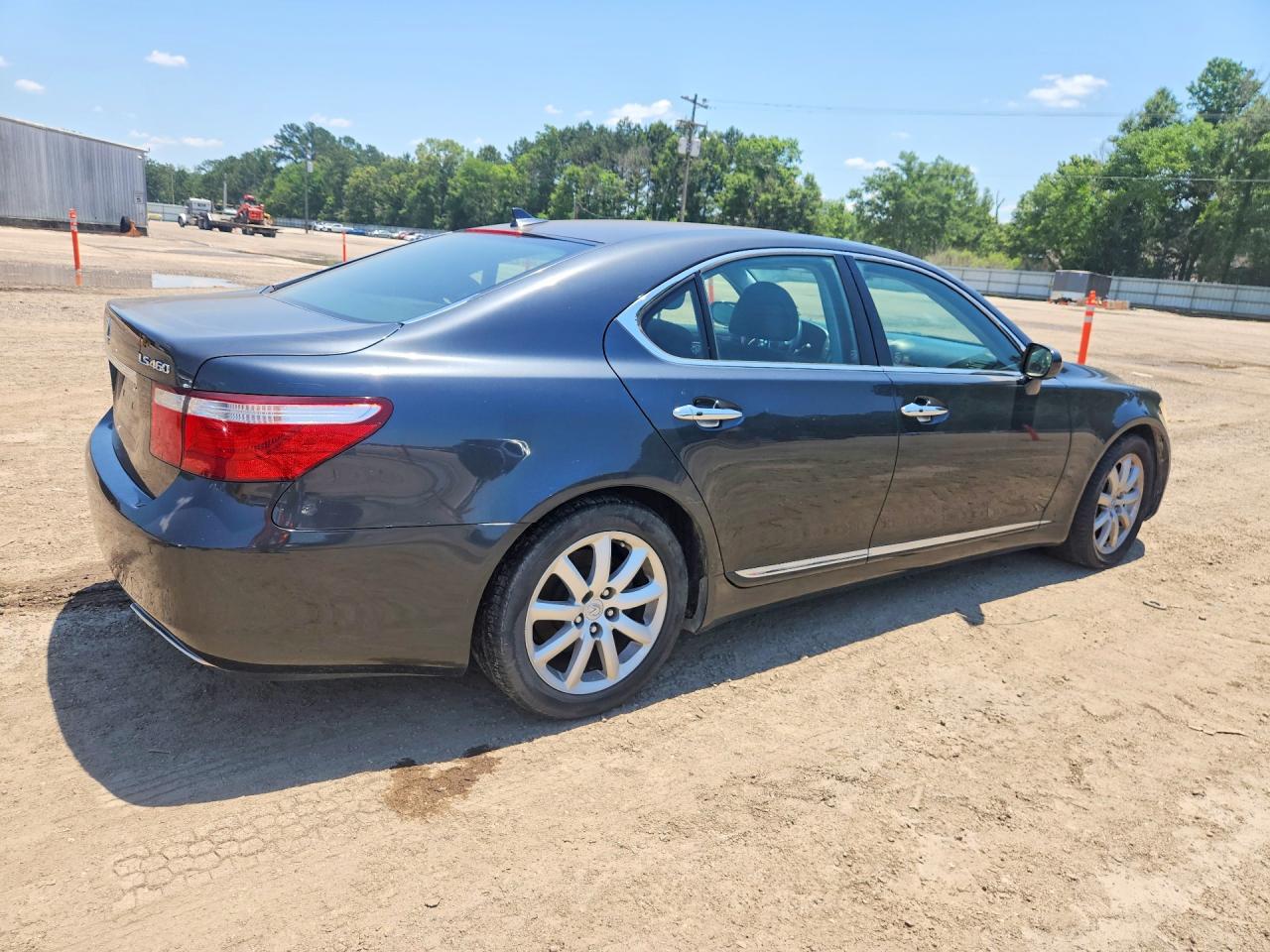 Lexus LS 460