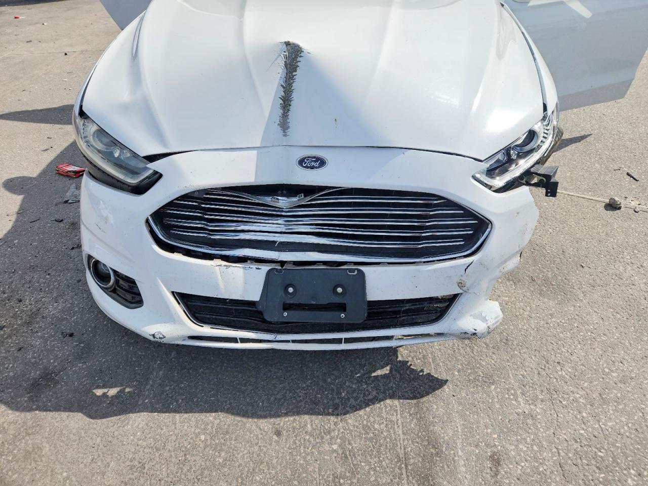 Ford Fusion Titanium Hev