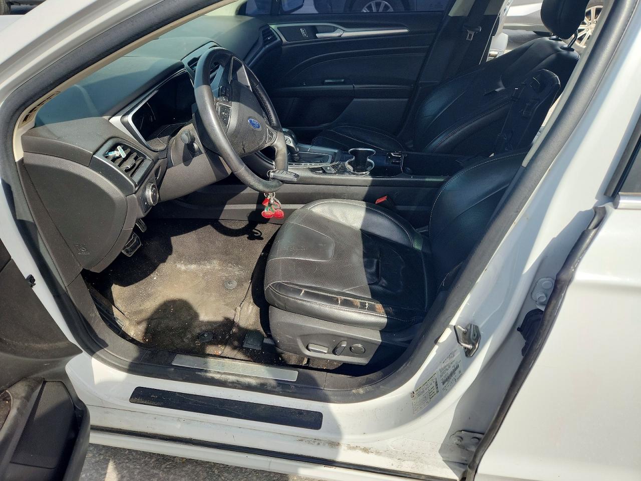 Ford Fusion Titanium Hev