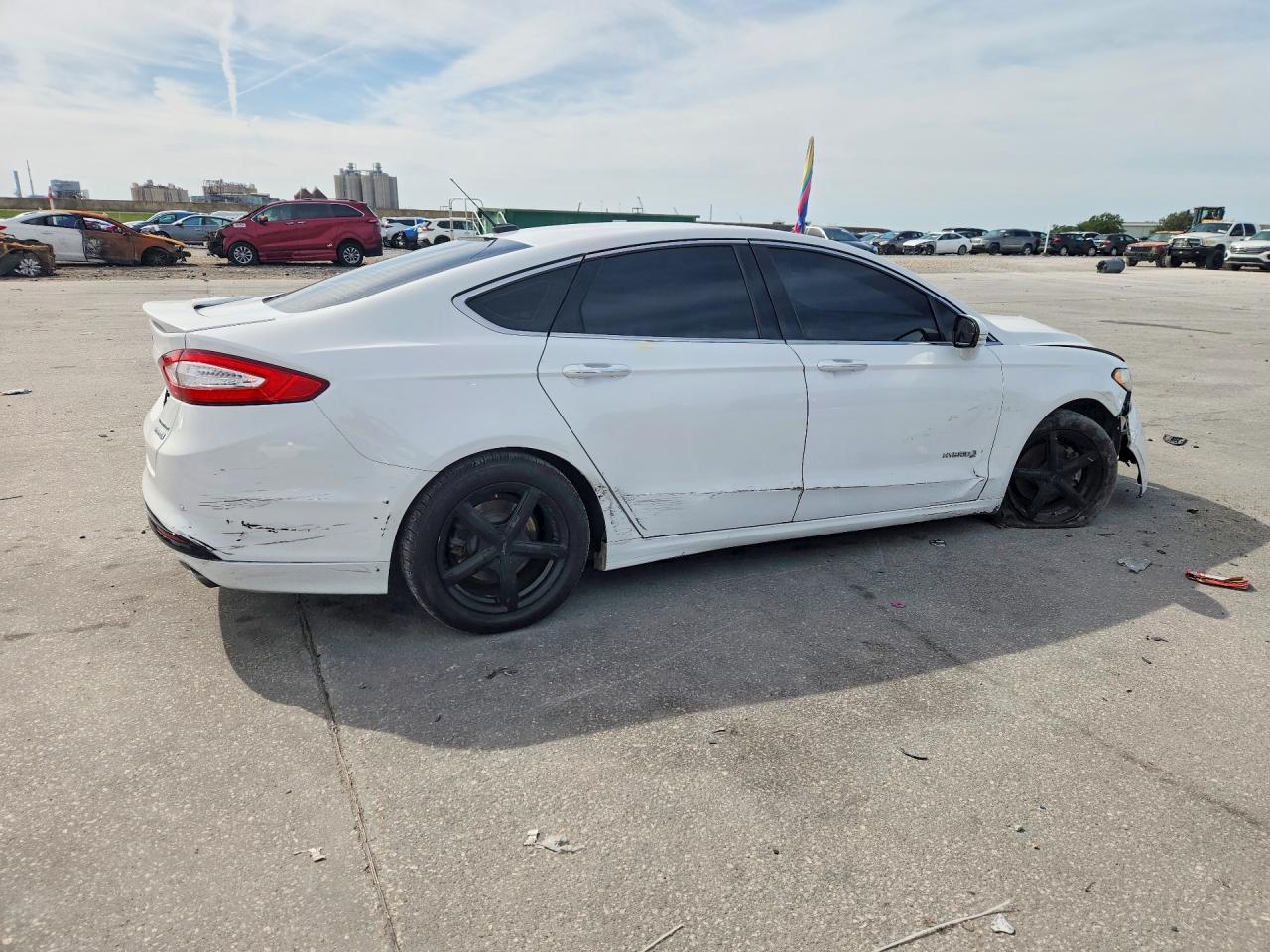 Ford Fusion Titanium Hev