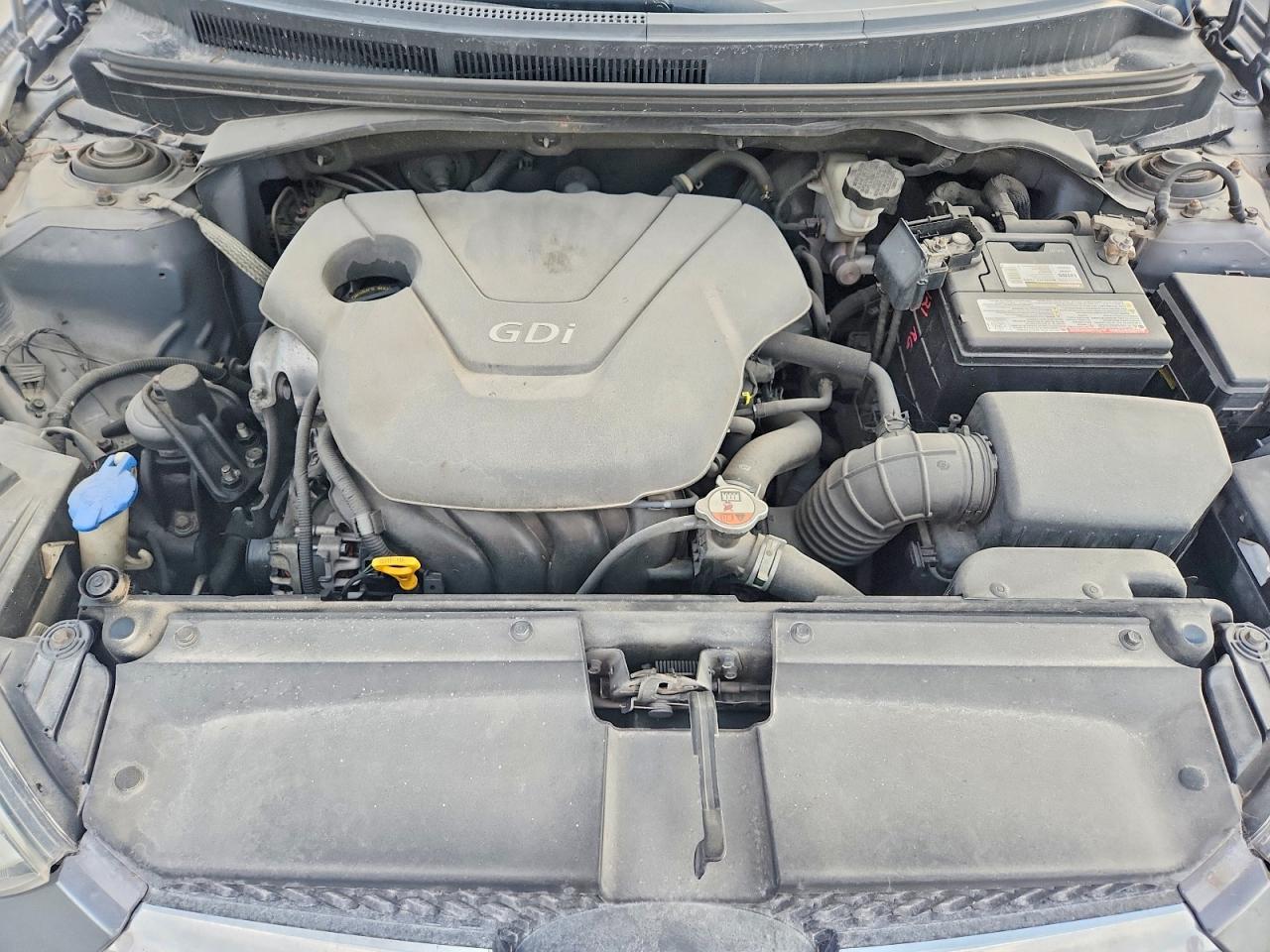 Hyundai VELOSTER Base