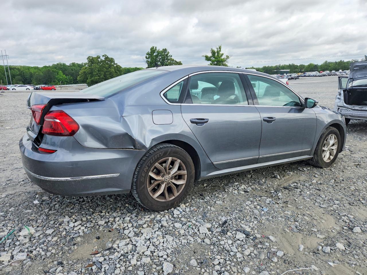 Volkswagen Passat S