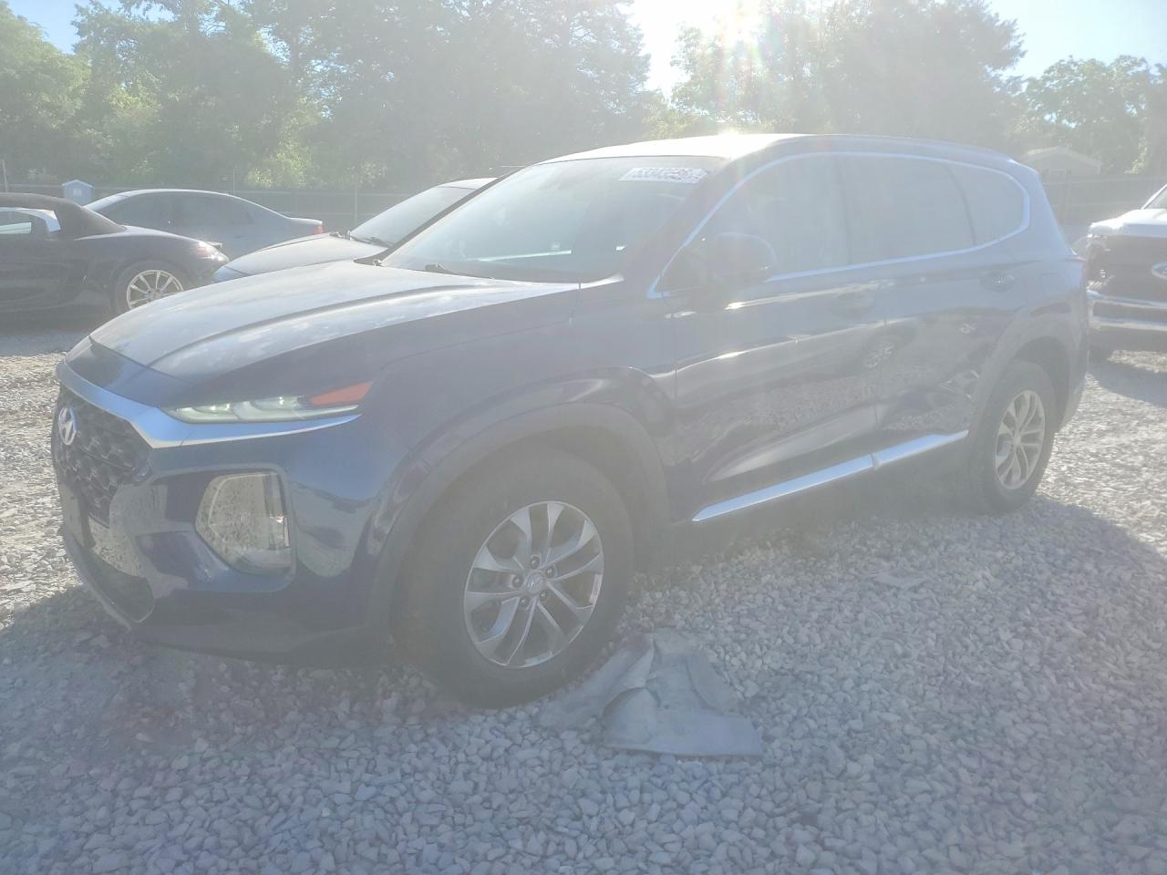 Salvage Hyundai SANTA FE Image