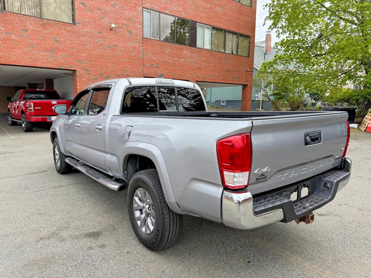 Toyota Tacoma Sr5 V6