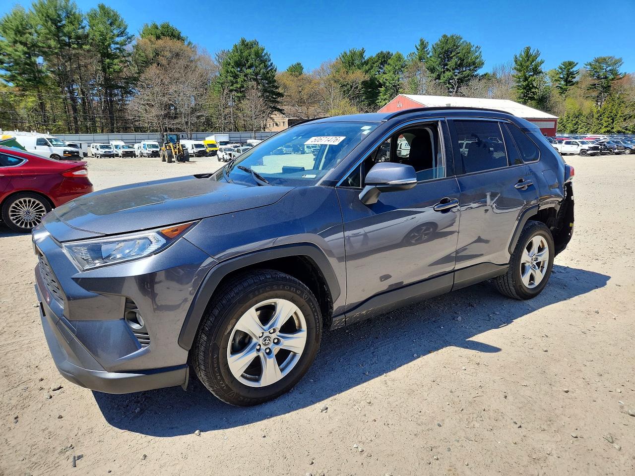 Salvage Toyota RAV4 Image