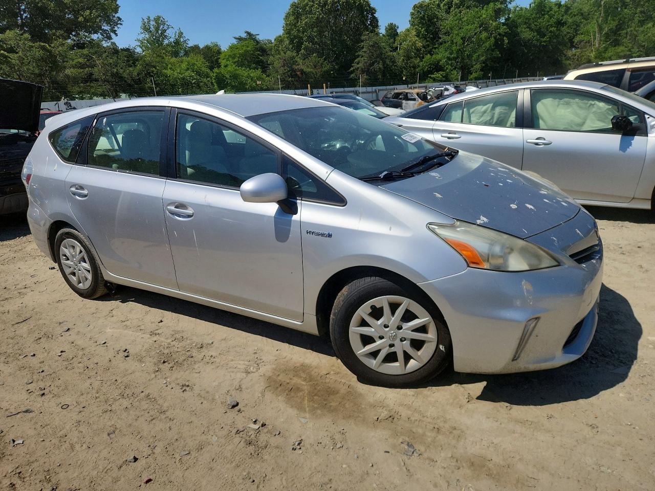 Toyota Prius v Two