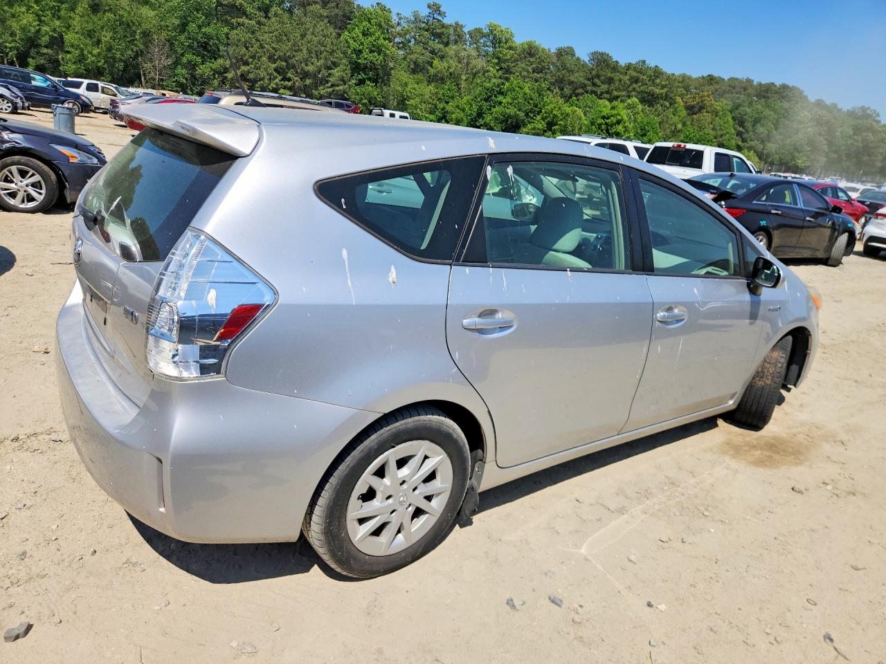 Toyota Prius v Two