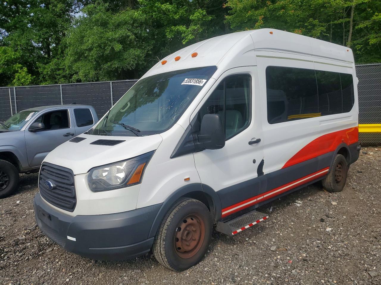 Salvage Ford Transit Image
