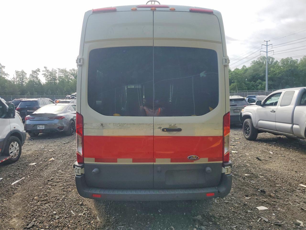 Ford Transit T-350
