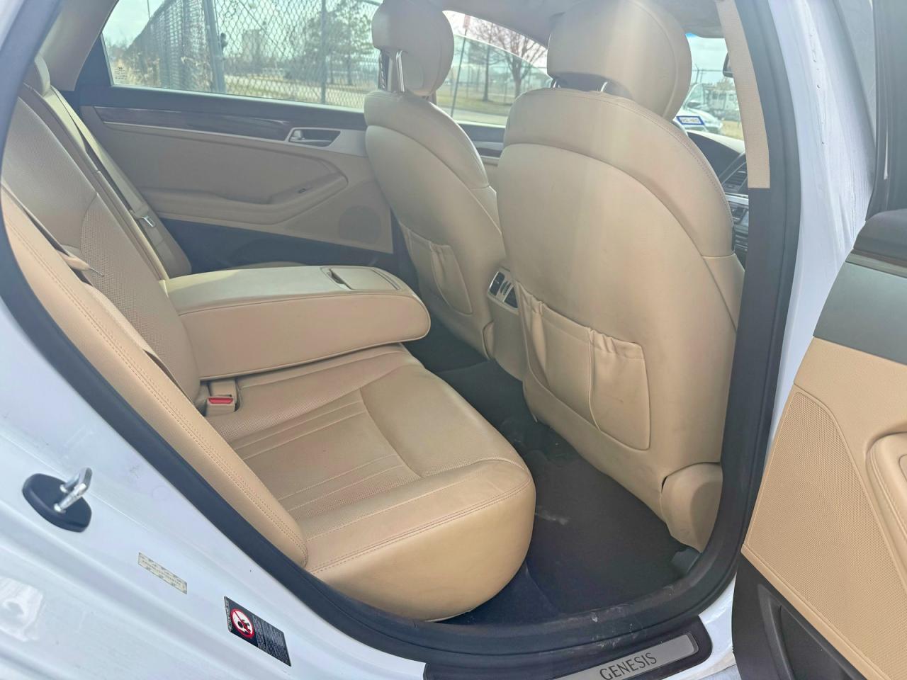 Hyundai Genesis 3.8l