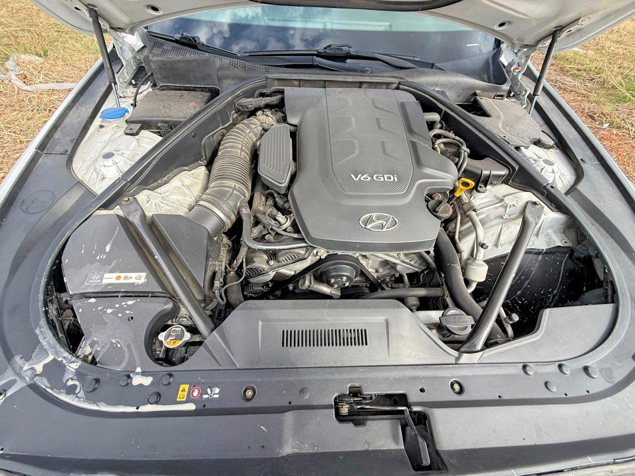 Hyundai Genesis 3.8l