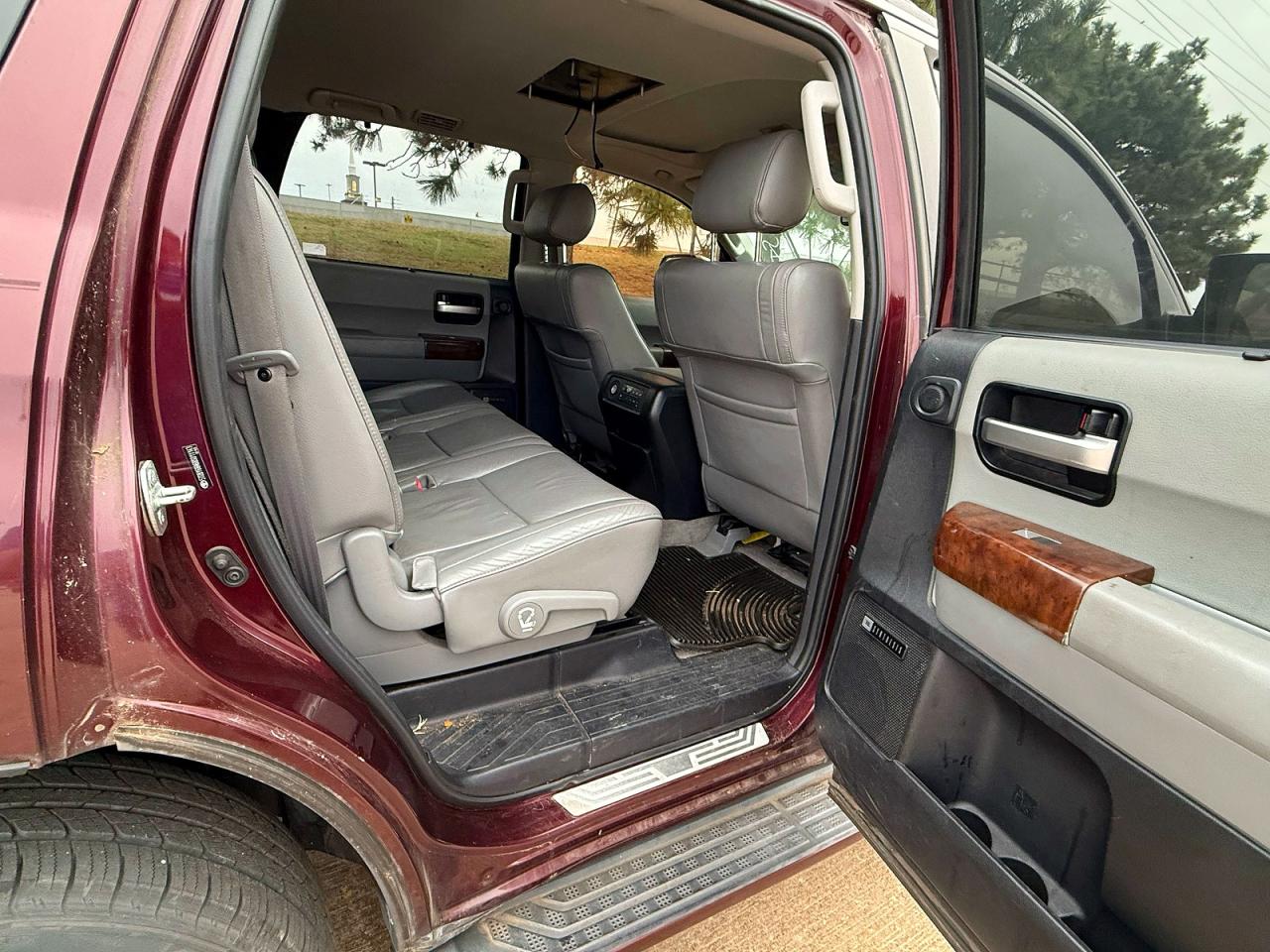Toyota Sequoia Limited