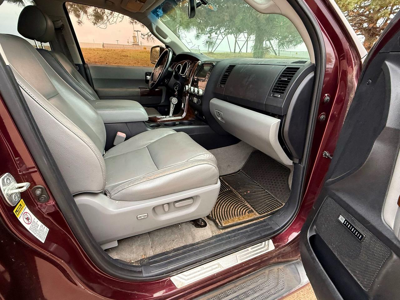 Toyota Sequoia Limited
