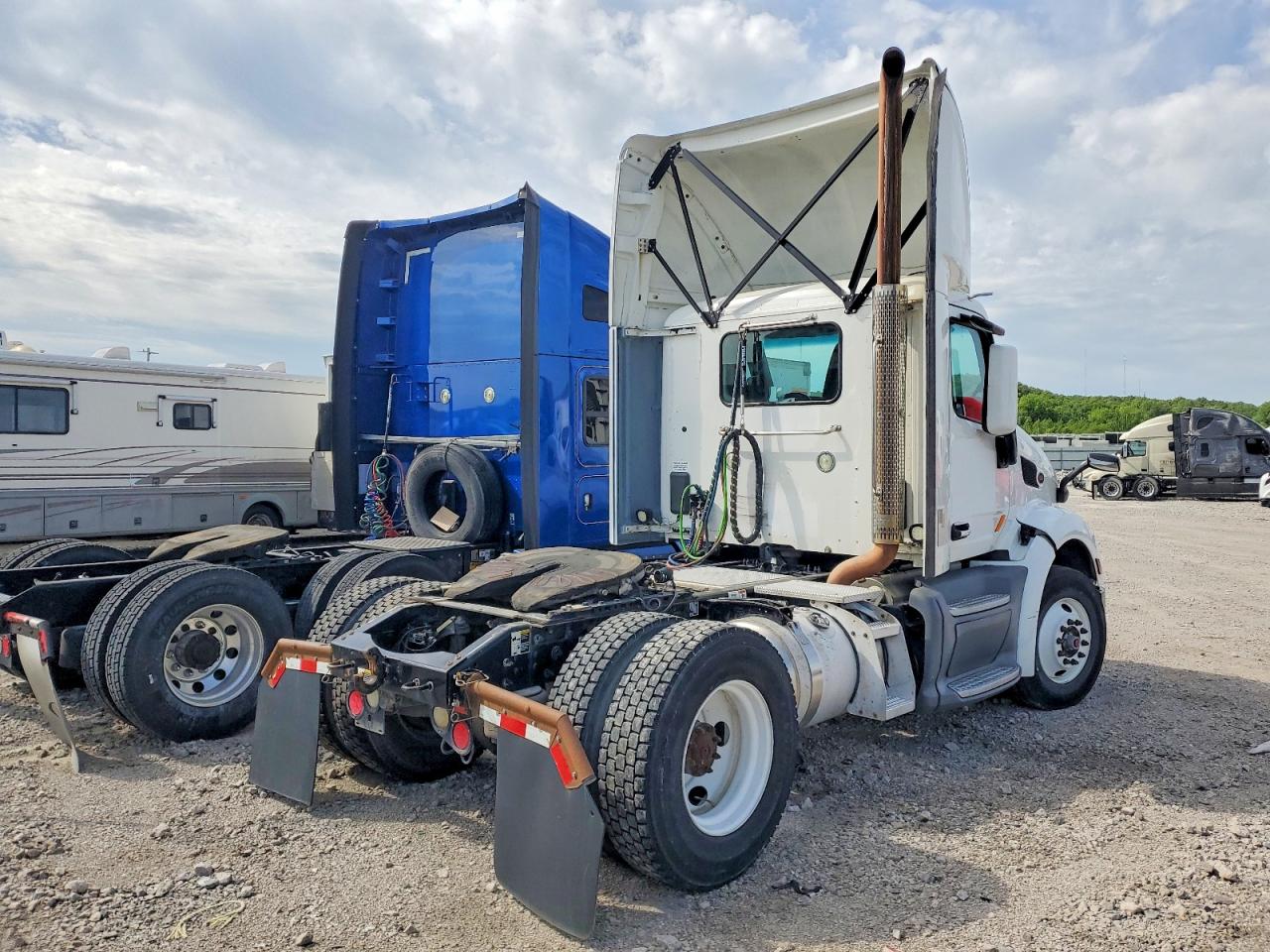 Peterbilt 579