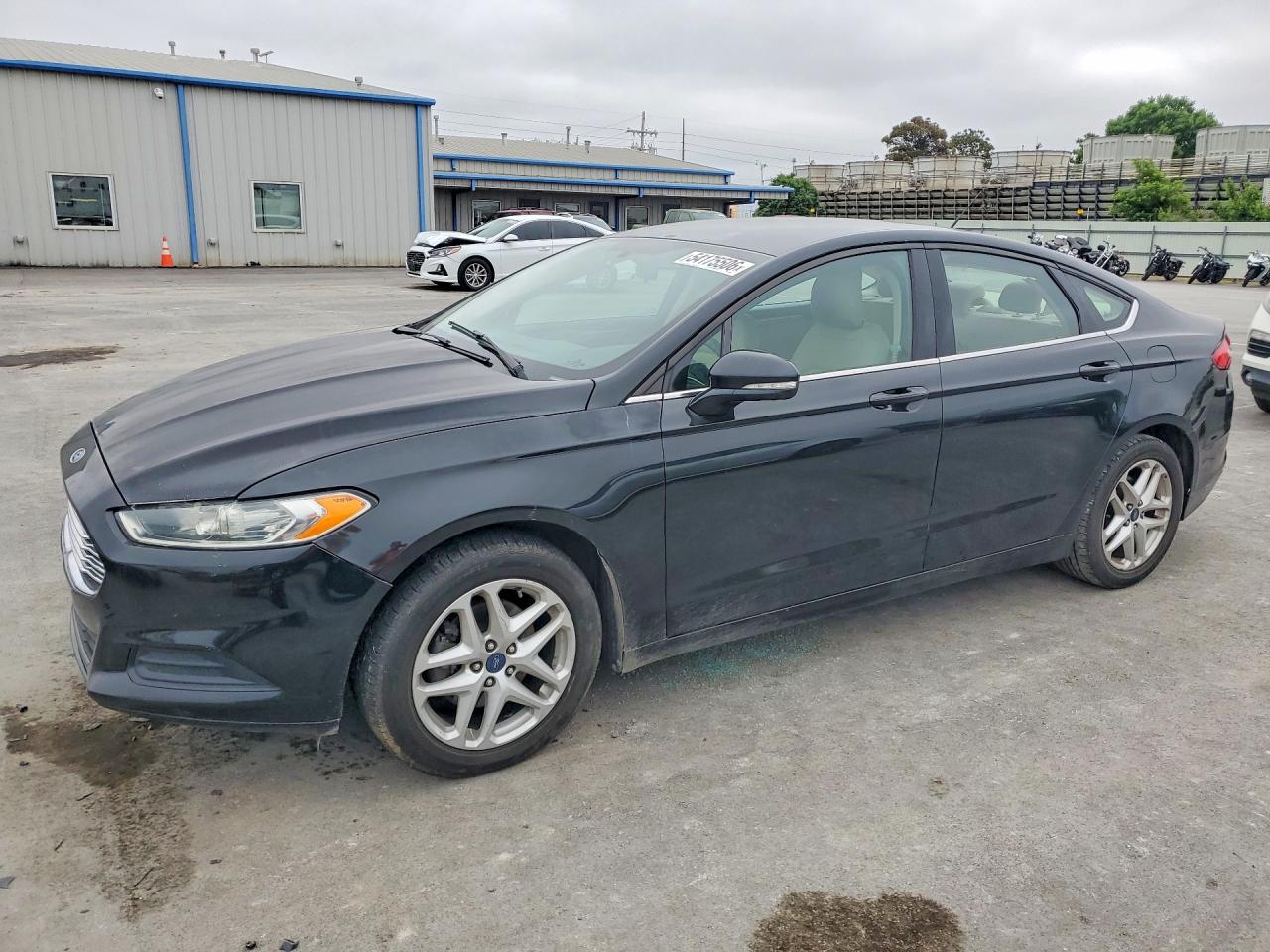 Salvage Ford Fusion Image