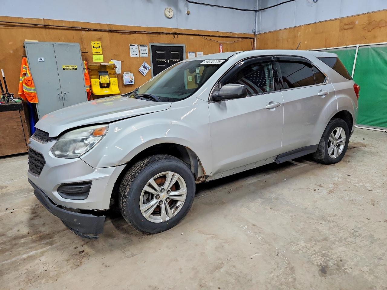 Salvage Chevrolet Equinox Image