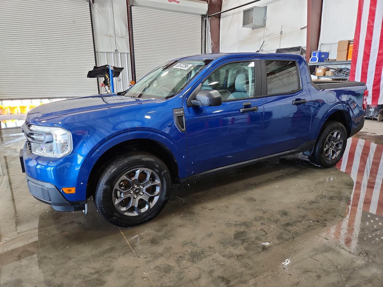 Salvage Ford Maverick Image