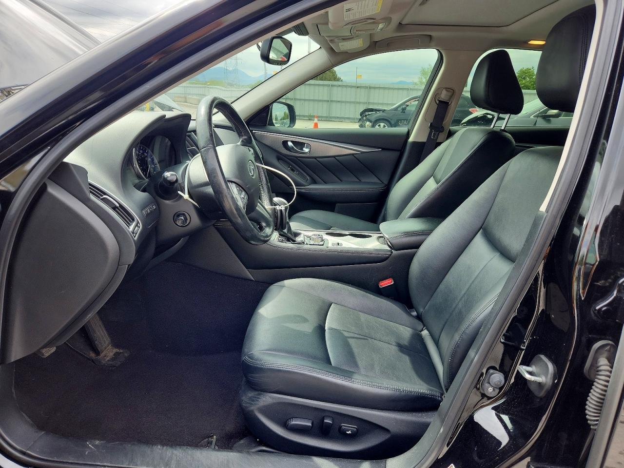 INFINITI Q50 3.0t Premium