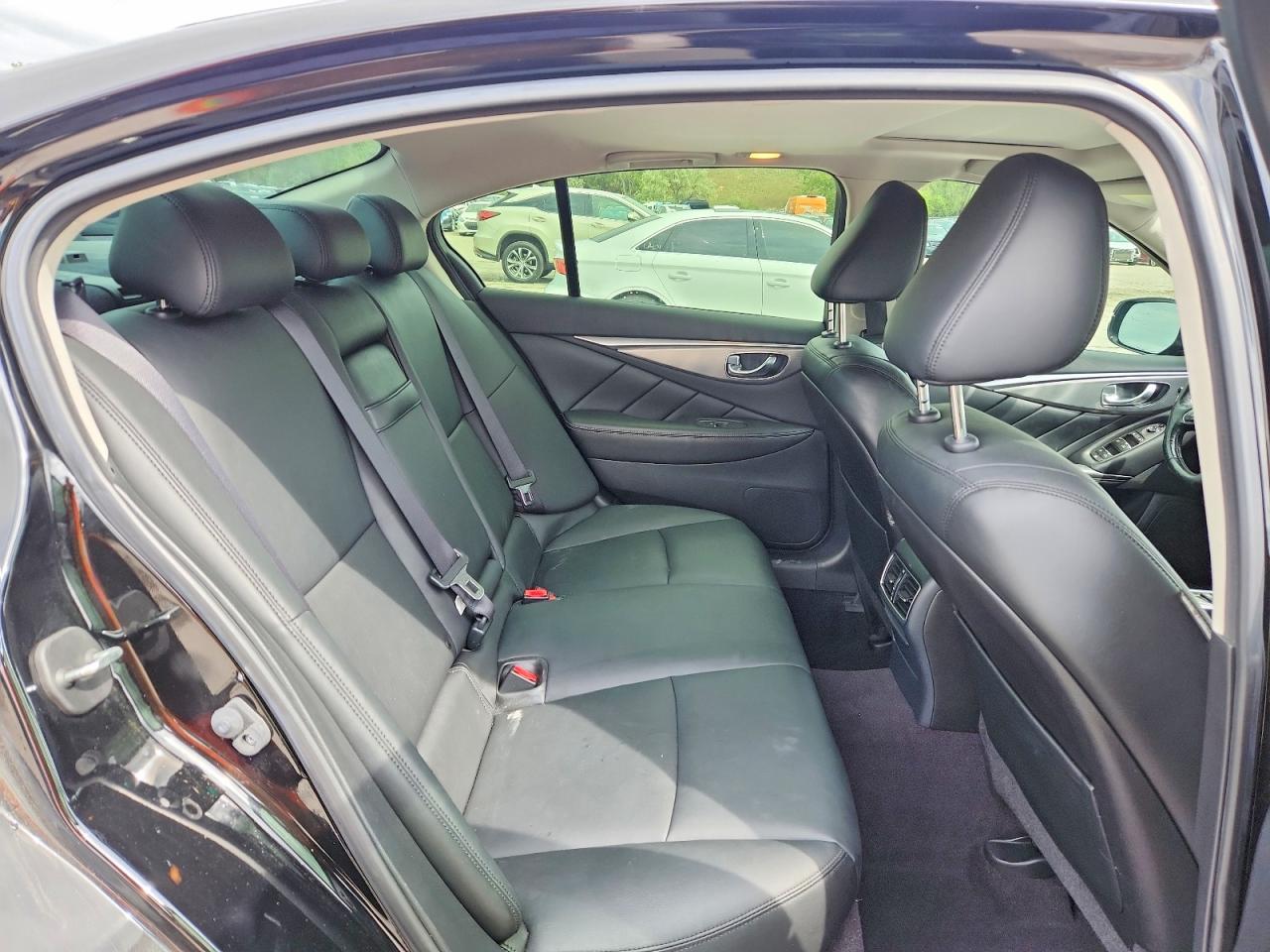 INFINITI Q50 3.0t Premium