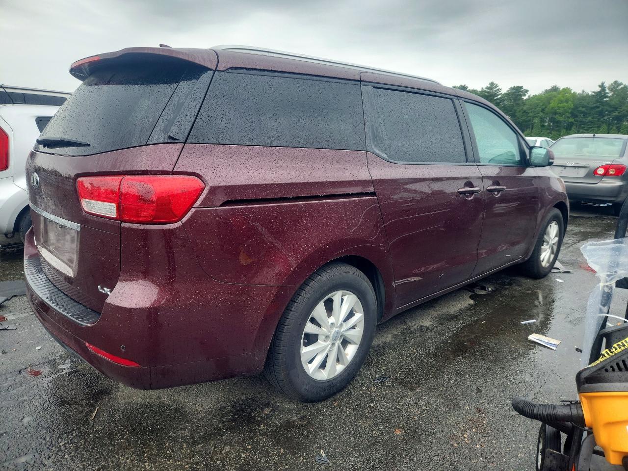 Kia Sedona Lx